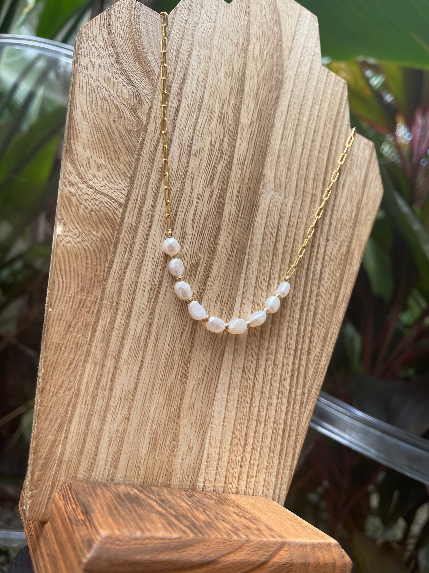 Iris Pearl Necklace